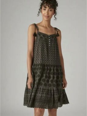 Lucky Brand Gray Eyelet Tassel Tied Tiered Dress XS fits like a S